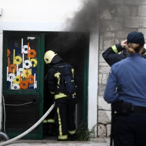 Šibenik: Požar u kafiću na šibenskoj rivi