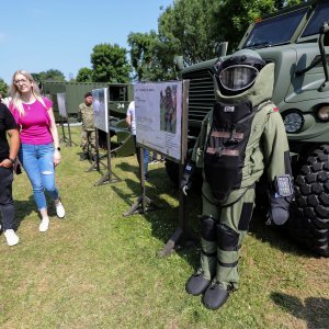 Izložba vojne opreme i naoružanja Hrvatske vojske na Jarunu