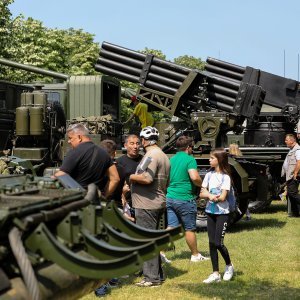 Izložba vojne opreme i naoružanja Hrvatske vojske na Jarunu