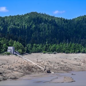 Isušeno Lokvarsko jezero