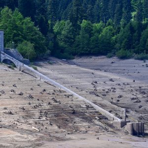 Isušeno Lokvarsko jezero