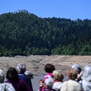 Isušeno Lokvarsko jezero