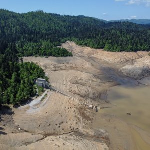 Lokvarsko jezero