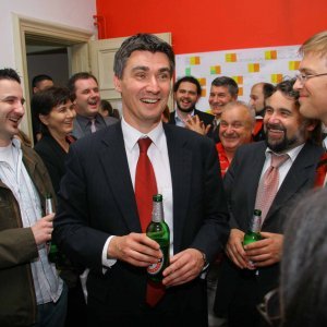 Milanović slavi pobjedu na unutarstranačkim izborima