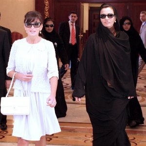 Moza bint Nasser