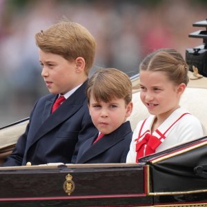Prinčevi George i Louis, princeza Charlotte