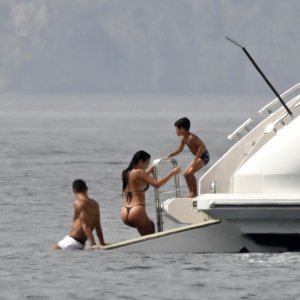 Georgina Rodriguez i Cristiano Ronaldo na Sardiniji