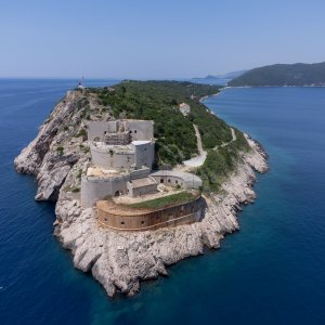 Punta Oštro, poluotok Prevlaka