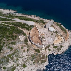 Punta Oštro, poluotok Prevlaka