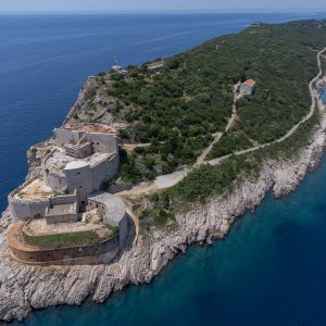 Punta Oštro, poluotok Prevlaka