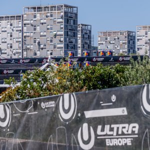 Pogled na posljednje pripreme uoči održavanja Ultra Europe 2023.