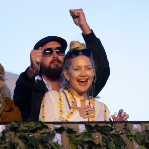 Kate Hudson na koncertu Brucea Springsteena