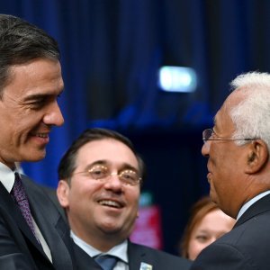 Pedro Sanchez, Antonio Costa