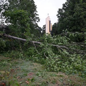 Zagreb dan nakon nevremena sanira štetu