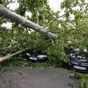 Zagreb dan nakon nevremena sanira štetu