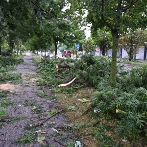 Zagreb dan nakon nevremena sanira štetu