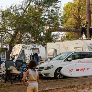 Jak vjetar popraćen obilnom kišom poharao Novigrad i okolicu