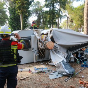 Jak vjetar popraćen obilnom kišom poharao Novigrad i okolicu