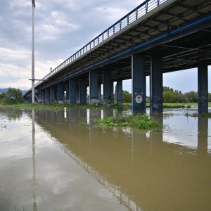 Rijeka Sava se izlila iz svog korita