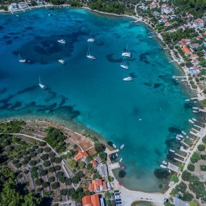 Drevna cesta kod Korčule