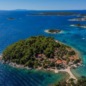 Drevna cesta kod Korčule