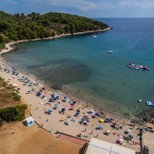 Plaža Vela Pržina na Korčuli