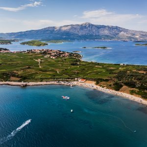 Plaža Vela Pržina na Korčuli