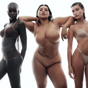 Adut Akech, Paloma Elsesser i Hailey Bieber