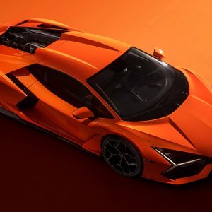 Lamborghini Revuelto (Arancio Apodis)