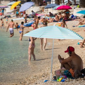 Gužva na plažama u Splitu