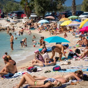 Gužva na plažama u Splitu