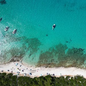 Dugi otok - Pogled iz zraka na plažu Veli žal