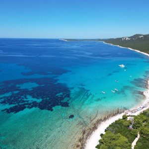 Dugi otok - Pogled iz zraka na plažu Veli žal