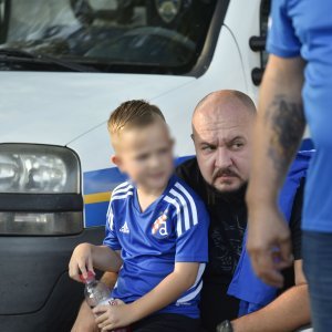 Dinamo - AEK, navijači ispred stadiona