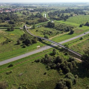 Most kod Varaždina koji završava u polju