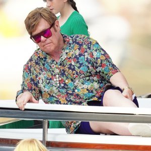 Elton John na ljetovanju