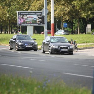 Autom naletio na biciklista nedaleko od Avenue Malla