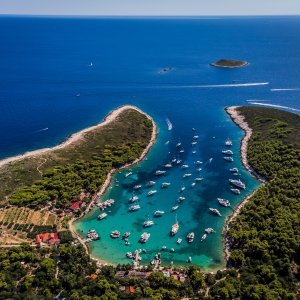 Uvala Vinogradišće na Paklenim otocima