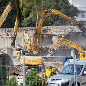Nastavljeno rušenje hotela Marjan u Splitu