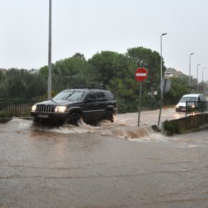 Obilna kiša potopila ulice Zadra