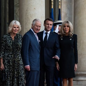 Kraljica Camilla i Brigitte Macron