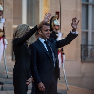 Kraljica Camilla i Brigitte Macron