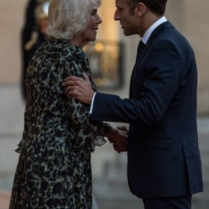 Kraljica Camilla i Brigitte Macron