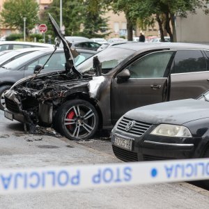 Izgorio Porsche na Malešnici