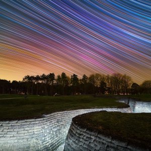 Kategorija Snimke neba, drugo mjesto: Celestial equator above WWI trenches Mermorial