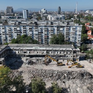 Rušenje zgrade bivše Zagrebačke banke u Paromlinskoj ulici