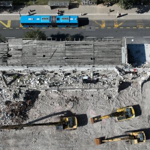 Rušenje zgrade bivše Zagrebačke banke u Paromlinskoj ulici