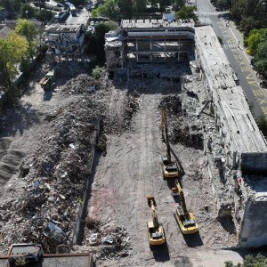 Rušenje zgrade bivše Zagrebačke banke u Paromlinskoj ulici