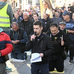 Na trgovima hrvatskih gradova su molitelji