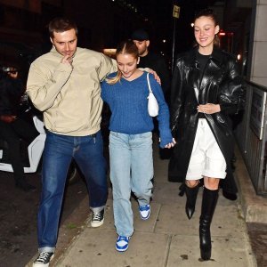 Harper Beckham, Brooklyn Beckham i Nicola Peltz